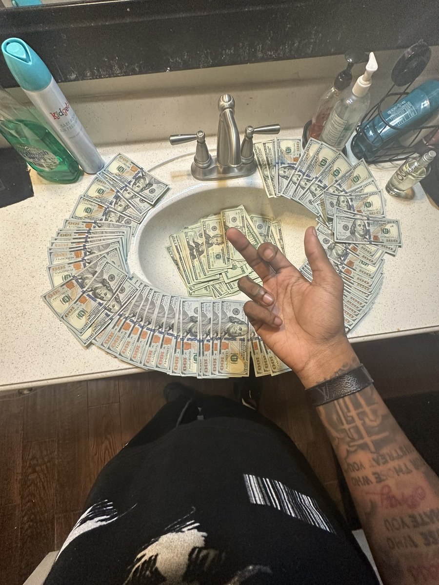 nickkhuncho's tweet photo. @kayybradyy https://t.co/WSKxmBbl3Q