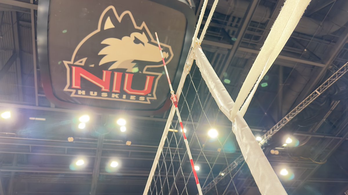 NIUVolleyball tweet picture