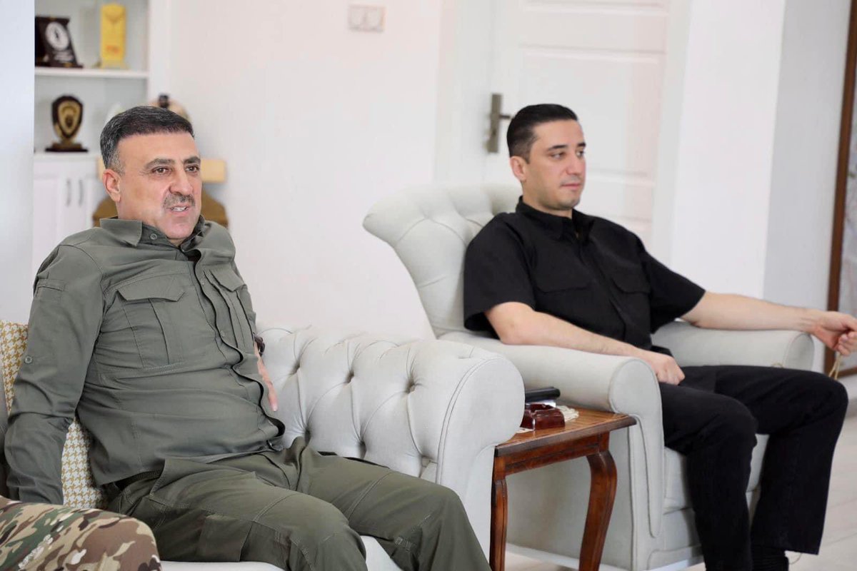 ssfckurd's tweet photo. 16/8/2023
Polo Shalaw Ali Askari Director of Peshmerga Intelligence Agency accompanied by BG.Sirwan Karim Intel and Security advisor to the general secretary of PUK and his deputy BG.Goran Barzan visoyed the 2SFC and met woth MG.Mariwan Muhammed commander of 2SFC and his staff. https://t.co/GLdAIrUj6t