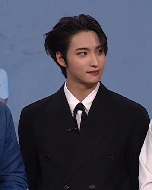 seonghwa gallery tweet media