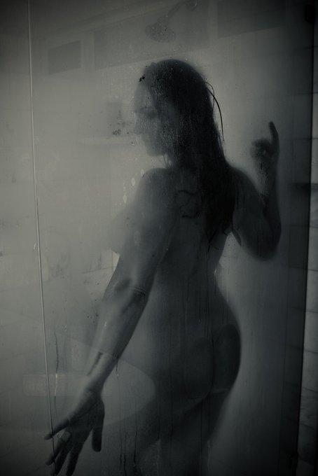 Can you feel Friday in the air already?   ⚠️: https://t.co/XX3qu6D0lx  #penthouse #model #models #modeling<a href="/tag/lingerie"class="tags"><span>#lingerie</span></a><a href="/tag/models"class="tags"><span>#models</span></a><a href="/tag/booty"class="tags"><span>#booty</span></a><a href="/tag/model"class="tags"><span>#model</span></a><a href="/tag/legs"class="tags"><span>#legs</span></a><a href="/tag/curves"class="tags"><span>#curves</span></a>