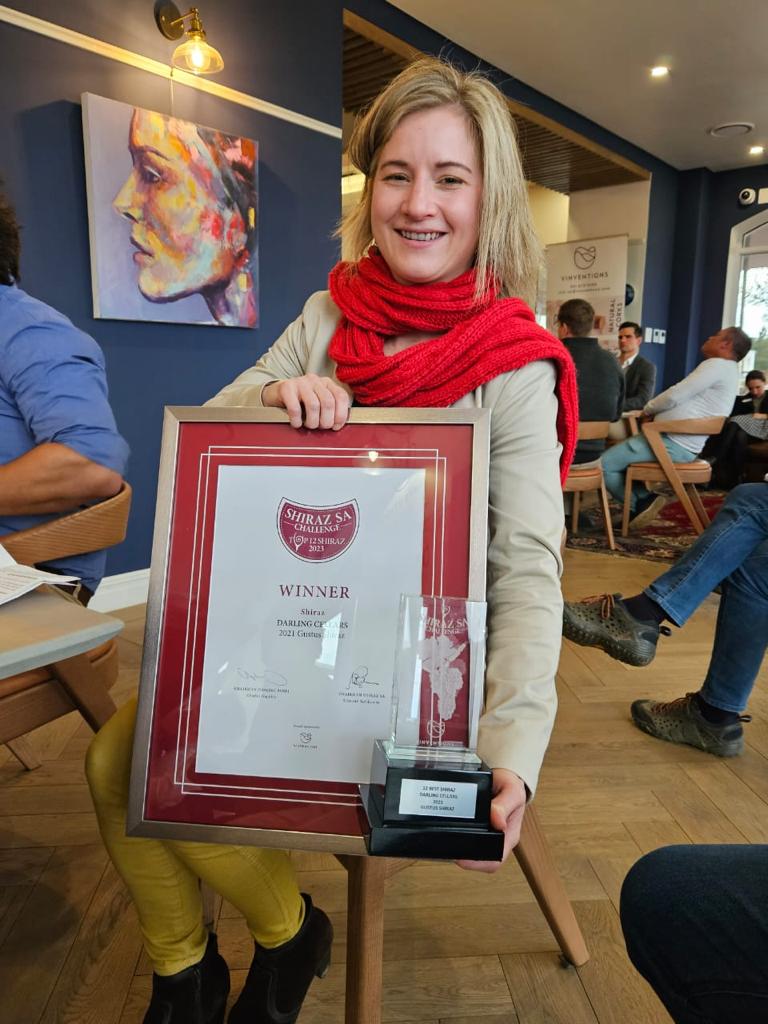 Darling Cellars tweet media