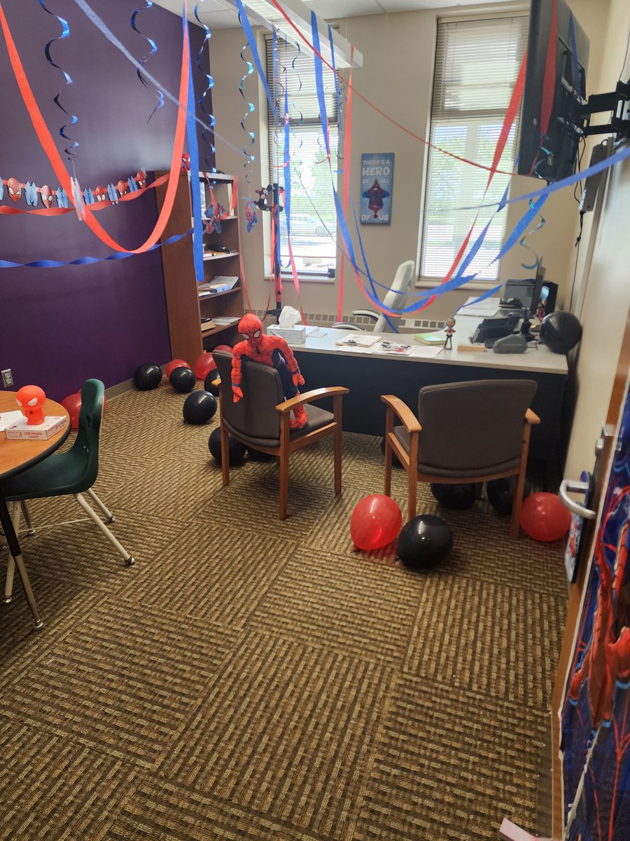 ESMSPrincipal's tweet photo. When you try to hide that it is your birthday and you fail miserably in that attempt. What a great staff we have at Ed Stone! #unleashthehounds https://t.co/IQ4MtNPHtz