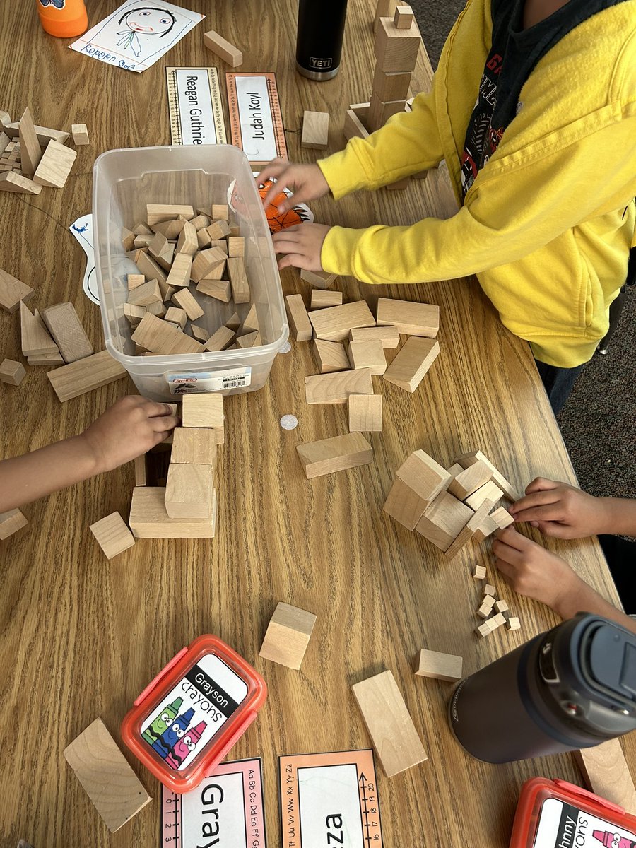 kim earixson tweet media