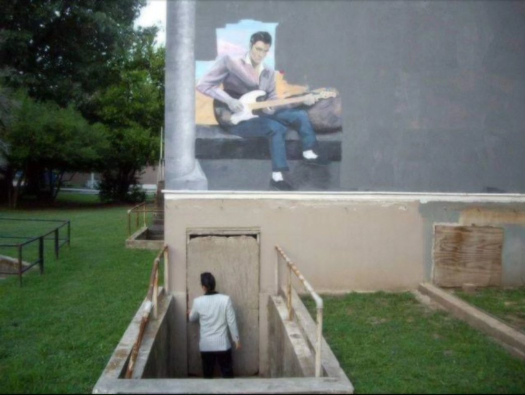 YosukeFunabashi's tweet photo. Overton Park Shell!
#elvispresley
#overtonparkshell
#Memphis https://t.co/fs3qTLO8Jn
