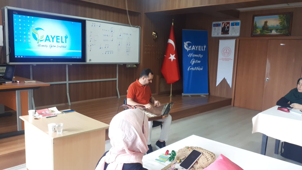 Rize Çayeli Hizmetiçi Eğitim Enstitüsünde 14-18 Ağustos tarihinde düzenlenen Öğretim Yöntem ve Teknikleri "Dini Musiki" kursu, Ordu Üniversitesi İlahiyat Fak. Öğr. Üyeleri  Dr. İdris Ertürk ve Araştırma Gör. Ahmet Tongüç'ün Cami Musikisi dersleri ile devam ediyor.
<a href="/drahmetisleyen/">Ahmet İşleyen</a>