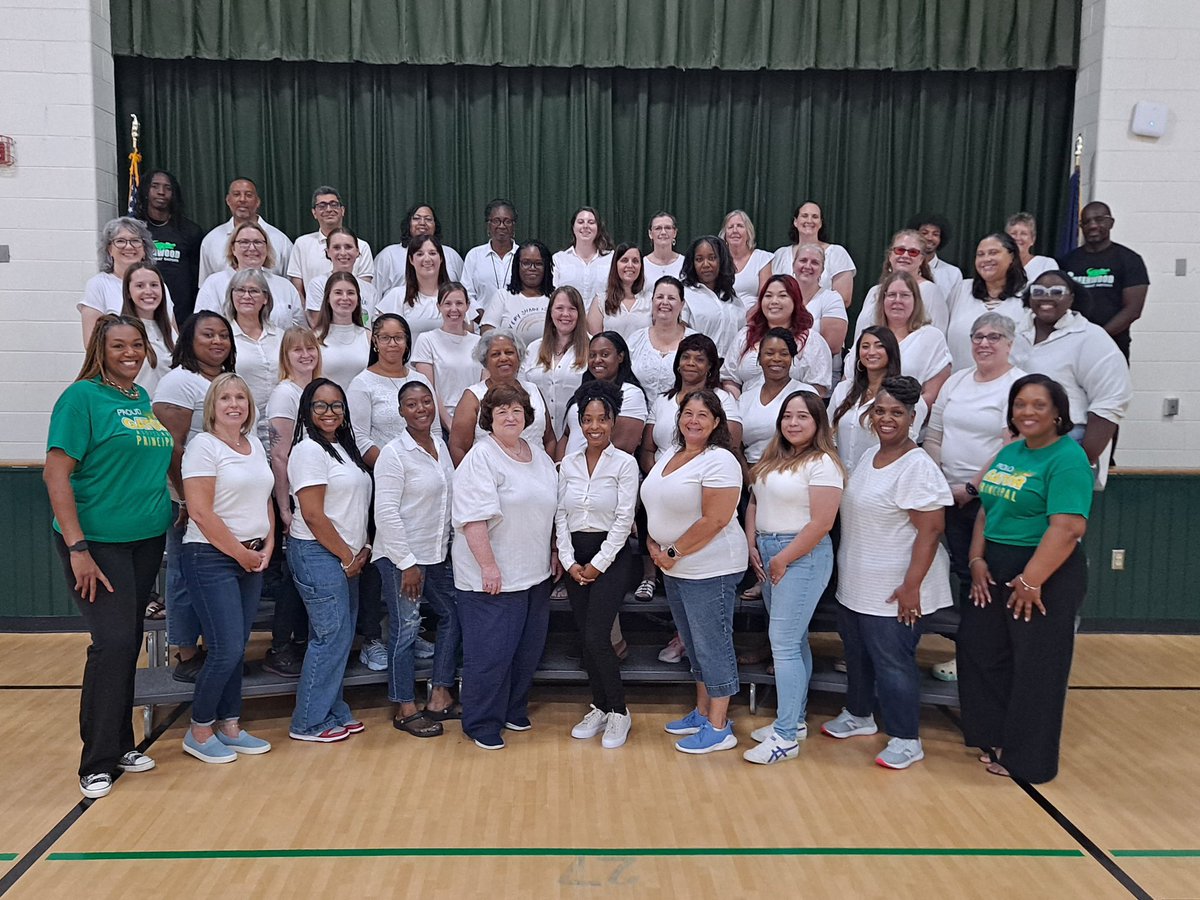 The Greenwood Gators are ready to start the new year. #GROWINGGREATGATORS
