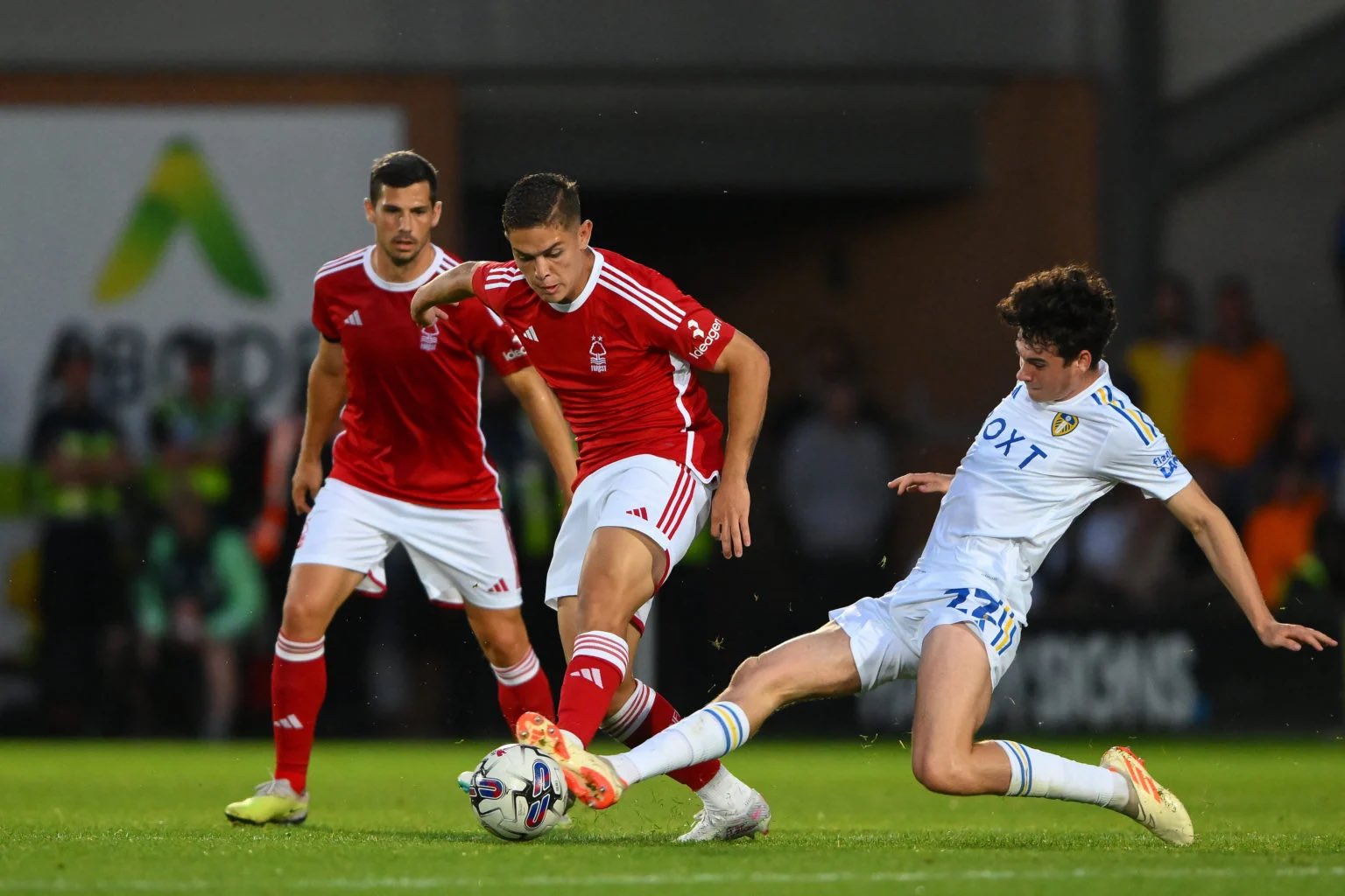 Por qué Brandon Aguilera no ha debutado con el Estoril de Portugal?