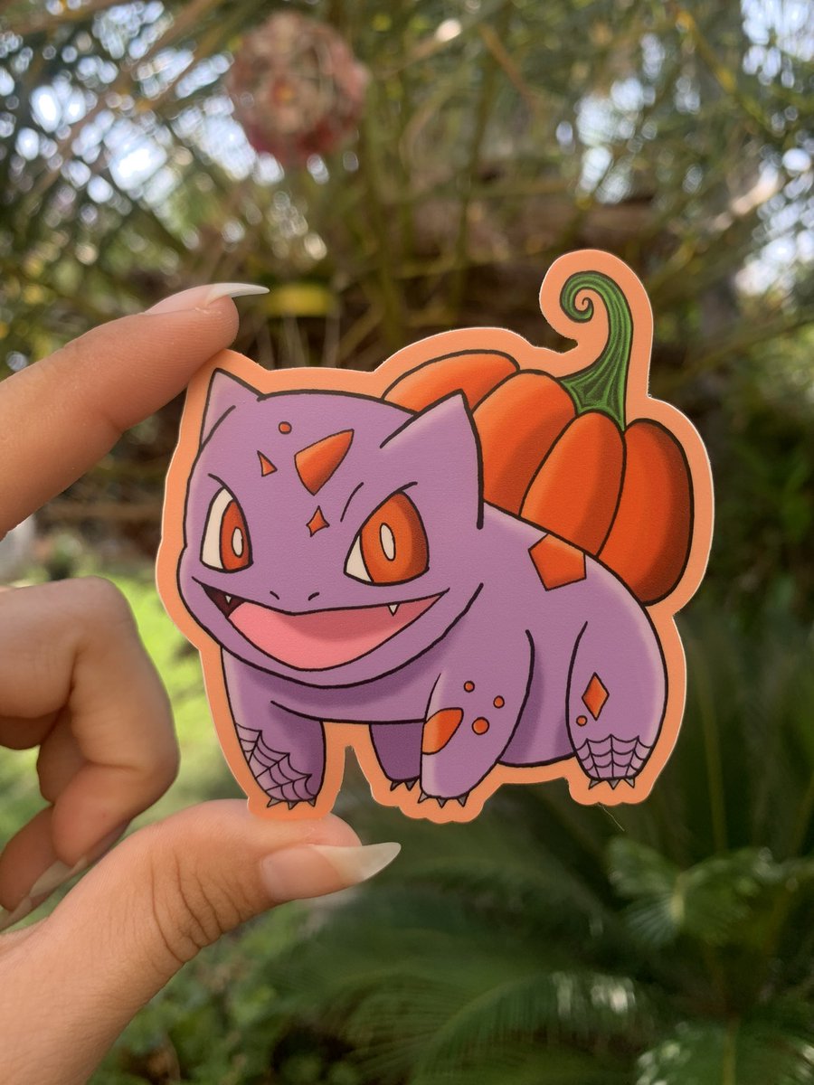 AlishaJeanArt's tweet photo. Which spooky Pokémon are you catching ?🎃
Catch one, catch both! Only in my shop 🥰🧡
https://t.co/lY7hpuxqa4 https://t.co/Kje1MZBscu