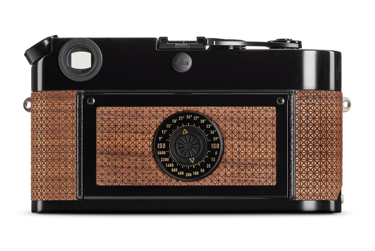 LeicaRumors's tweet photo. New Leica M6 “Leitz Auction” black paint finish limited edition set announced:

https://t.co/ON0dlenZHh https://t.co/RODUkiHK2P