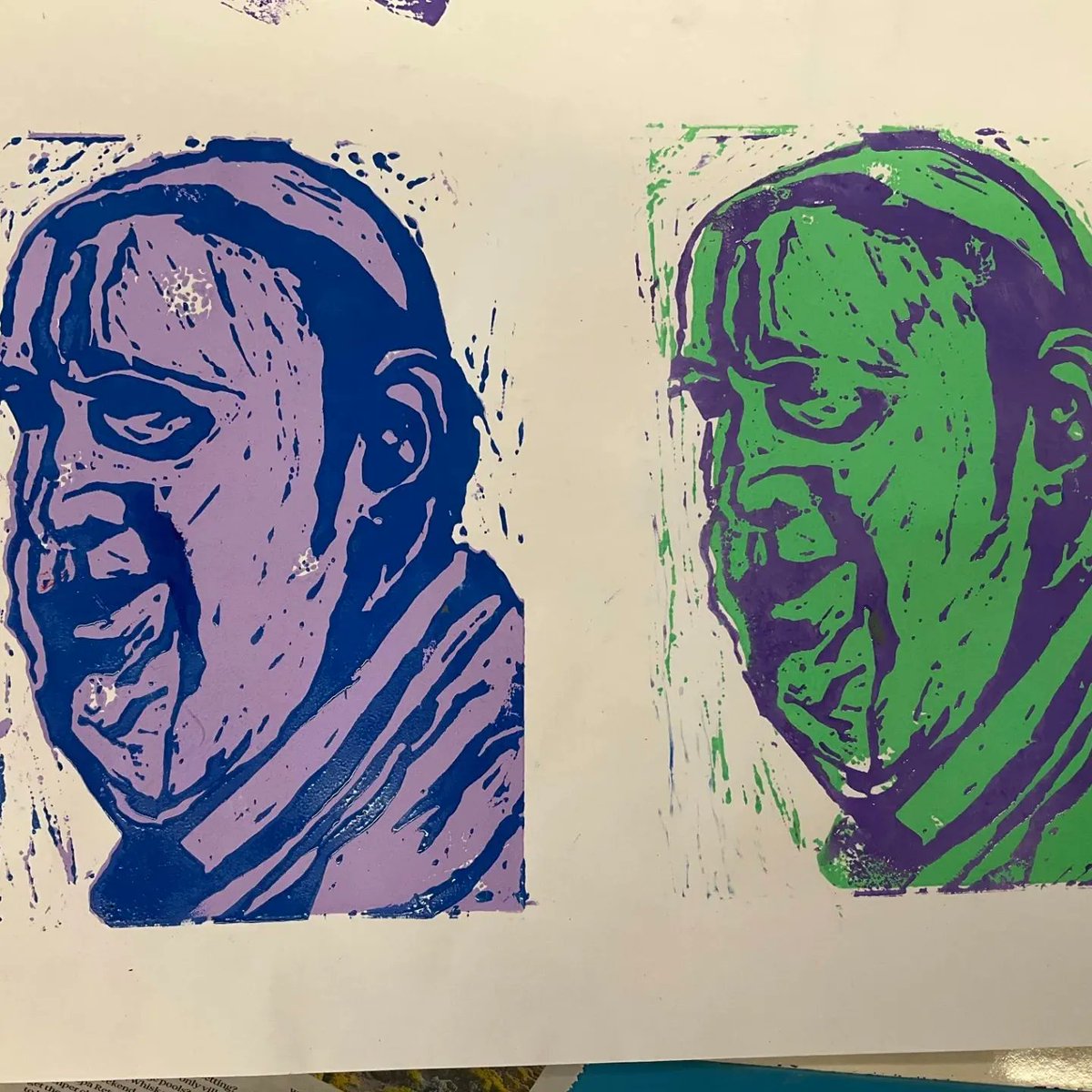 NtlPortfolioDay's tweet image. Wonderful #repost today from @artwithmrsriseley (on IG) ⤵️
REDUCTION PRINT PROGRESS: Yay! The Year 9s are at the point of printing their second and third layers of their reduction prints. Eeeek! They are starting to come together ❤️ #arteducator #artlesson #artroom #artteacher