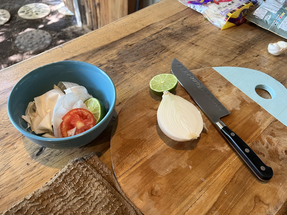 myles_snider's tweet photo. I really can’t stress this tip enough. 

Whenever you’re cooking, keep a small bowl next to your cutting board for scraps and trash. 

It may seem counterintuitive if your trash is just a few feet away, but you don’t want to constantly be going back and forth. 

I promise you that having it there will help keep your prep area much cleaner, more organized, and more efficient. Professional kitchens do this for a reason. 

Small task that makes a big difference.