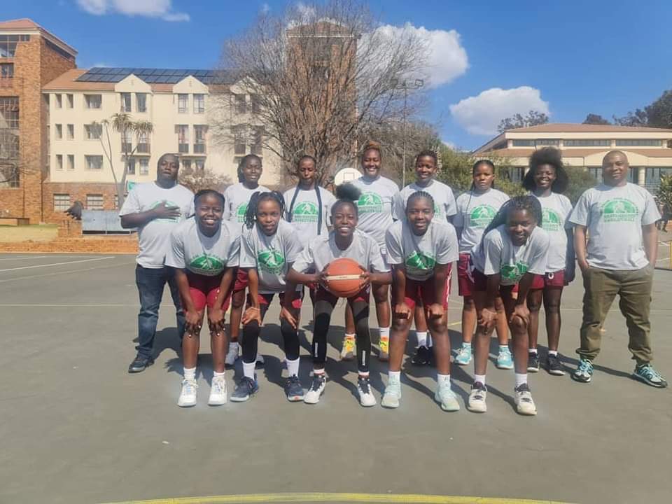 twimeelelyon's tweet photo. A semi final finish for Bravehearts Ladies at the Wits Buck Basketball Tournament in South Africa.

Read more through the links:

https://t.co/odicOoxidA

https://t.co/w0i1NY9zYw https://t.co/UyDRSGXG5Z