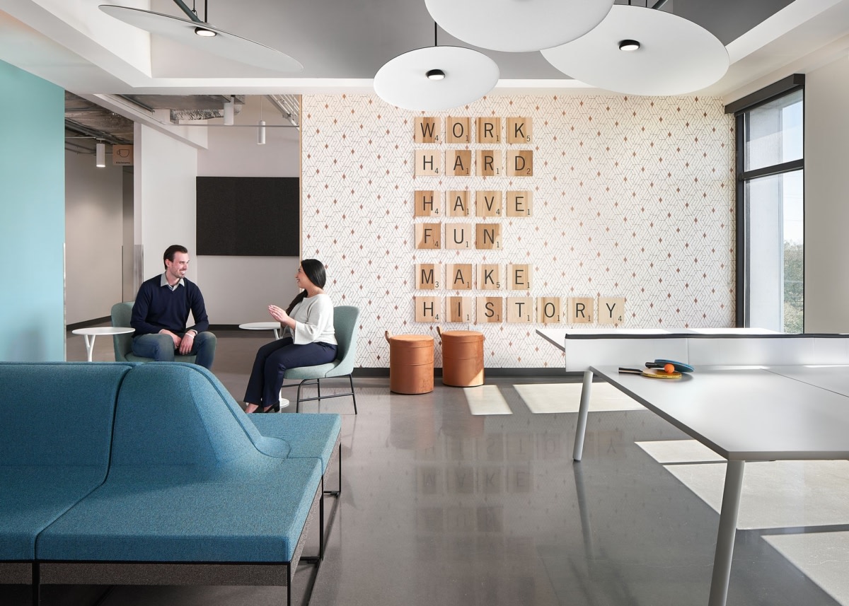 Cushing Terrell designed the Great Oaks Workplace in Charleston, with a focus on the company's mission and roots, creating a dynamic and colorful space that celebrates its history and invites future growth.

Project:
officesnapshots.com/2023/08/16/gre…

Design:
<a href="/Cushing_Terrell/">Cushing Terrell</a> 

Products: