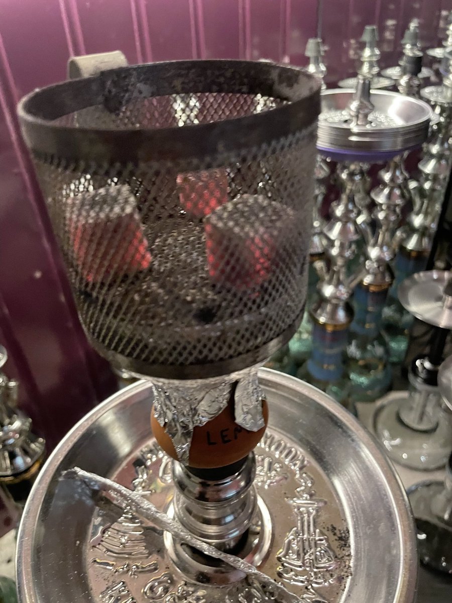 スモーキーラウンジでは専用ハガルも育成中です
レモン、カプチーノ、ミント、ペア、ブルーベリー、ダブルアップルの専用台があります