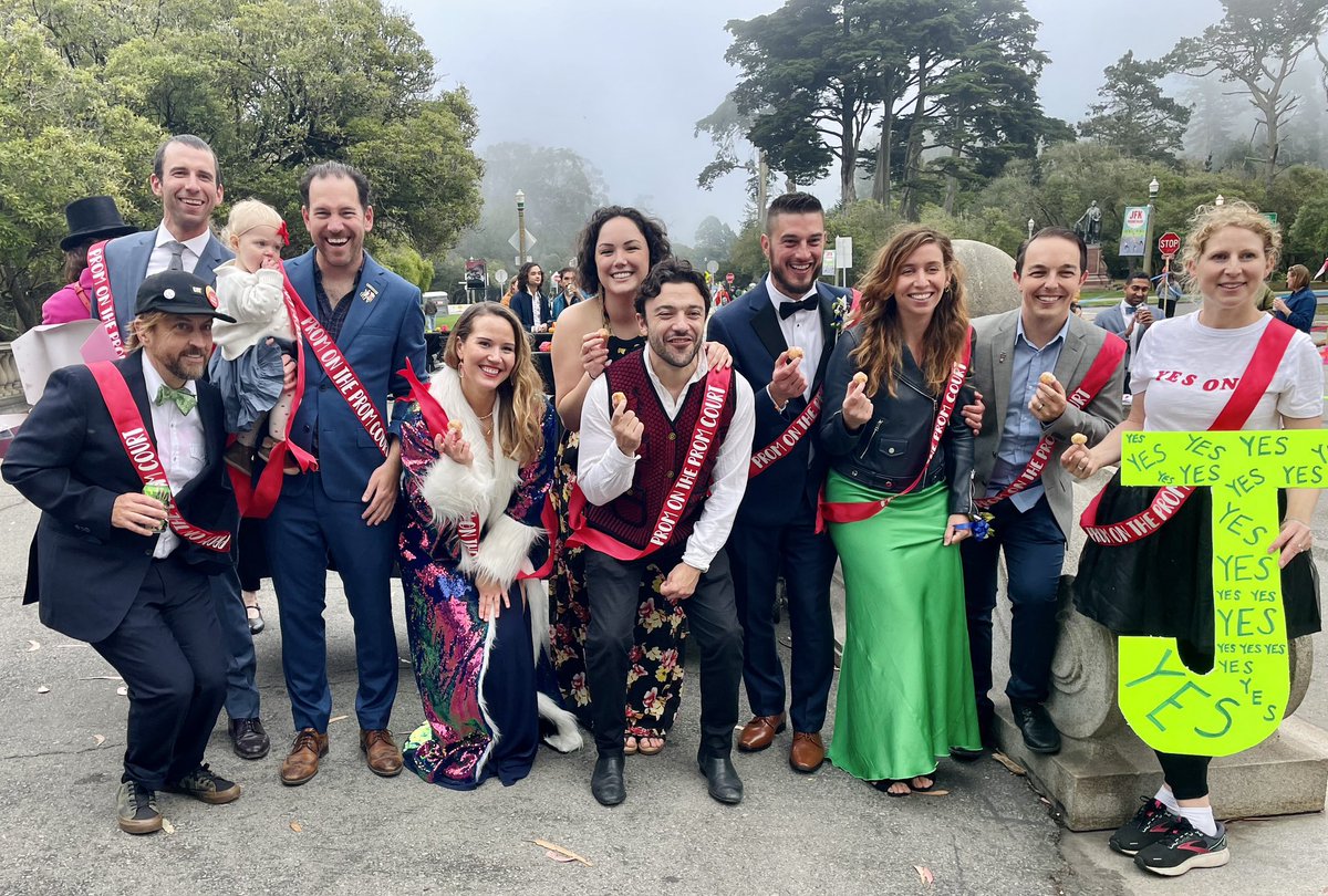 LukeBornheimer's tweet image. Prom on the Prom is this Saturday and you — yes you — should join the fun and festivities!

Tell your friends/neighbors/coworkers, get dressed up, and have fun with people (and dogs) of all ages 💃🏻🕺🏻🥳

RSVP (it’s free): partiful.com/e/f2X8M2fFoS62…

More info: PromOnTheProm.com