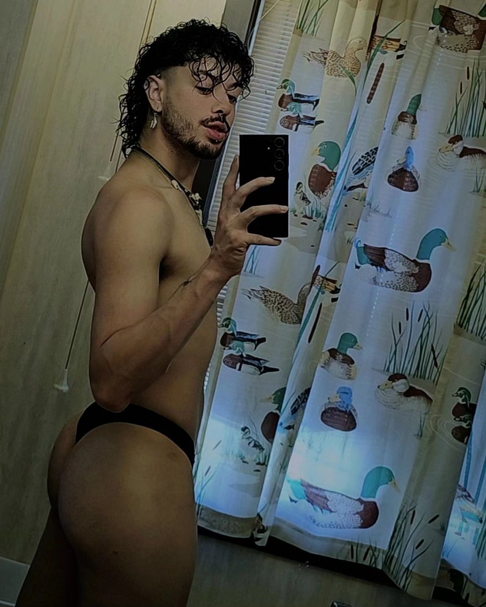 baalzebud_'s tweet photo. Nothing but a body https://t.co/dF7BpqhAof