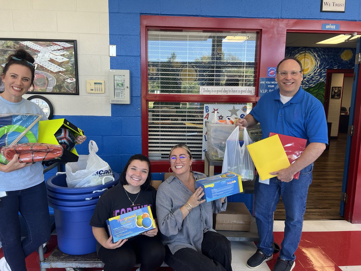 <a href="/BESBartlett/">BESBartlett</a> Panthers thanks 901Church for their partnership and generous donations of student materials and playground toys. #SimplyTheBESt