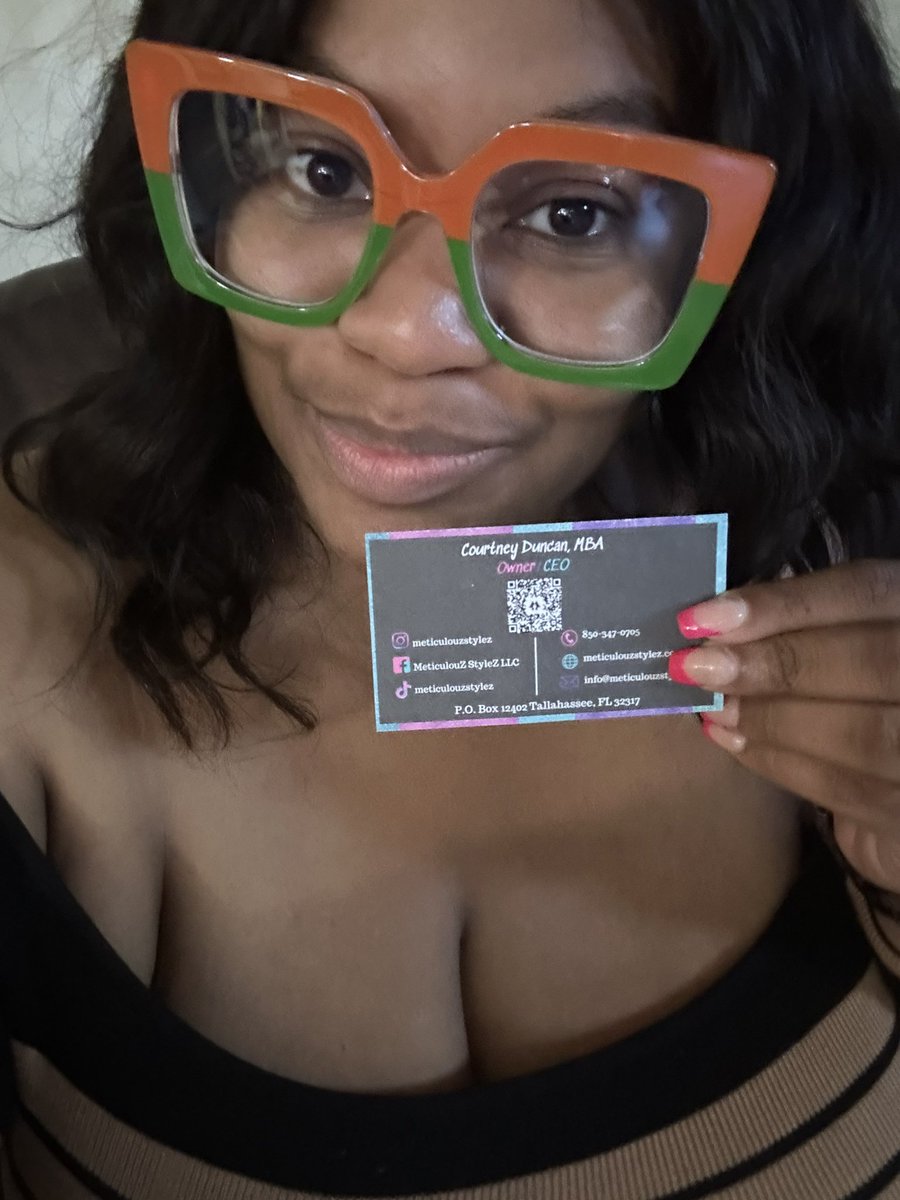 missmcghee15's tweet photo. @MeticulouzS Shout out to the Birthday Queen!!! 4 supporting GirlzNeedGirlz!! Happy Birthday!! Thx to @TheDiplomat13 #FAMU #Offscript https://t.co/iexyTEqRHv