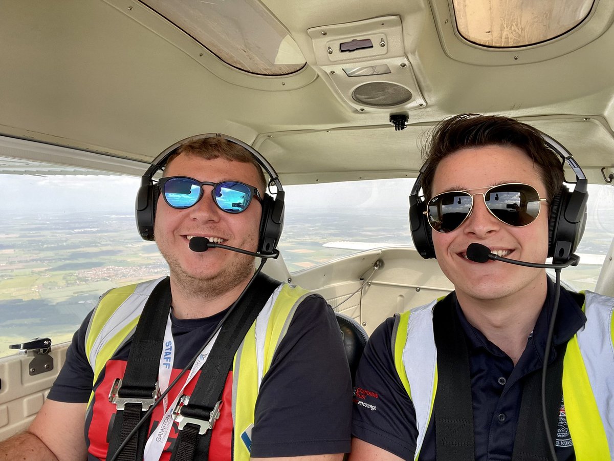 cdjonesrafac's tweet photo. 12 months of flying the Aquila from Dundee and the Cessna 150A from Gamston (EGNE) - lots of hard work, theory exams, circuits, and laughs later - today I passed my PPL(A) Skills Test! 

🧵👇 https://t.co/Jl4kI1wl6R