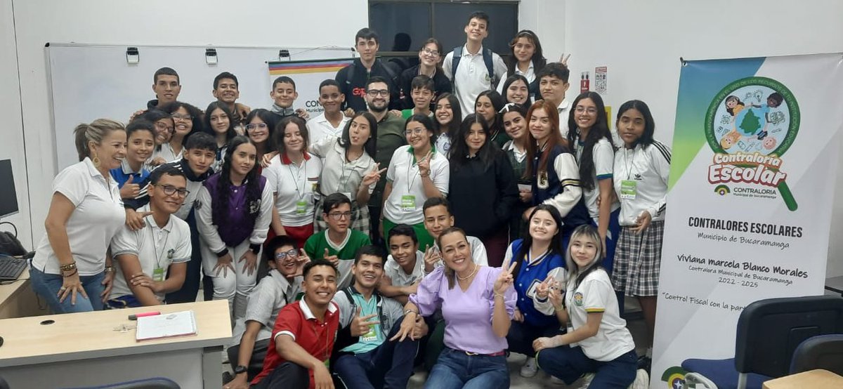 La <a href="/ContraloriaBga/">ContraloríaBga</a> finaliza con exito el Seminario en Control Social a la Gestión Pública🎖️dirigido a los Contralores Escolares de las IE públicas del municipio de Bucaramanga
