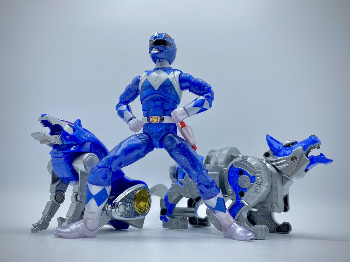 ittakes2totoku's tweet photo. Inside you there are two wolves…

And a triceratops. 💙

#PowerRangers 
#CosmicFury https://t.co/frb0FmQPvA
