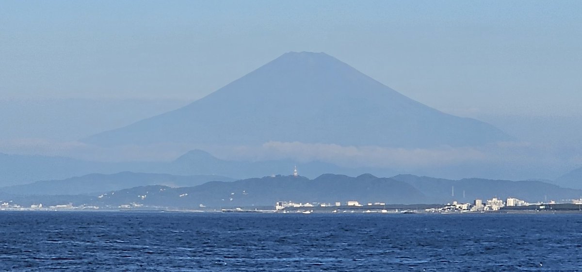 shonanheaven's tweet photo. 富士山綺麗に見えてます。
#富士山
#mtfuji https://t.co/7eQGPfLwlR