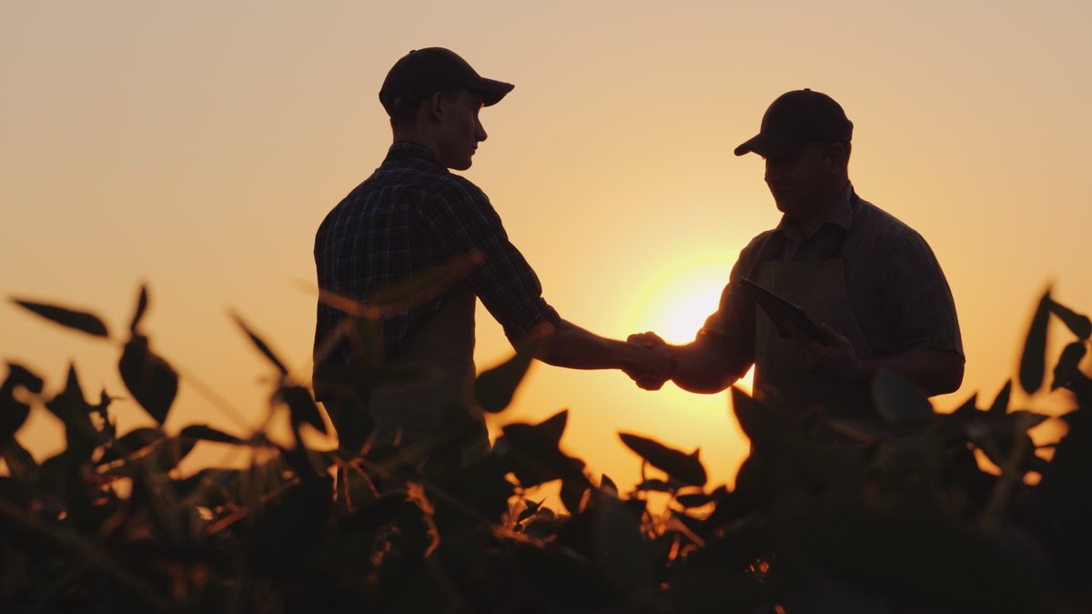 BEHumic's tweet photo. Looking for our humic acid products? Find a dealer near you! Available in various forms and concentrations, our products are tailored to your needs. If you can't find what you're looking for, we're here to help! 

Start here 👉 https://t.co/ohx5RpgMsp #FindADealer https://t.co/qcacUNI15L