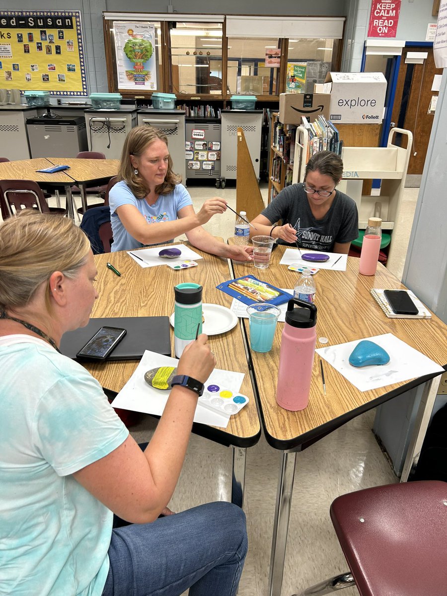 Amy Taylor tweet media