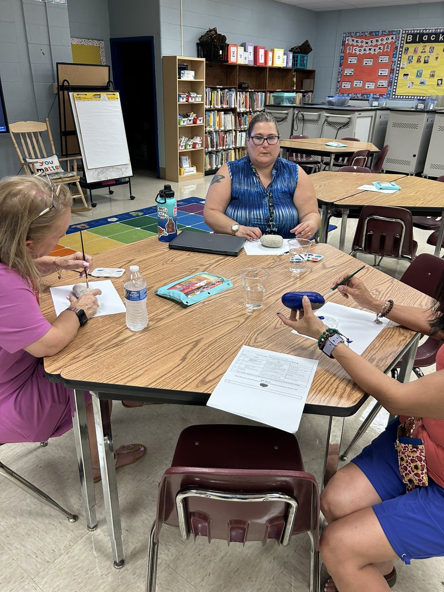 Amy Taylor tweet media