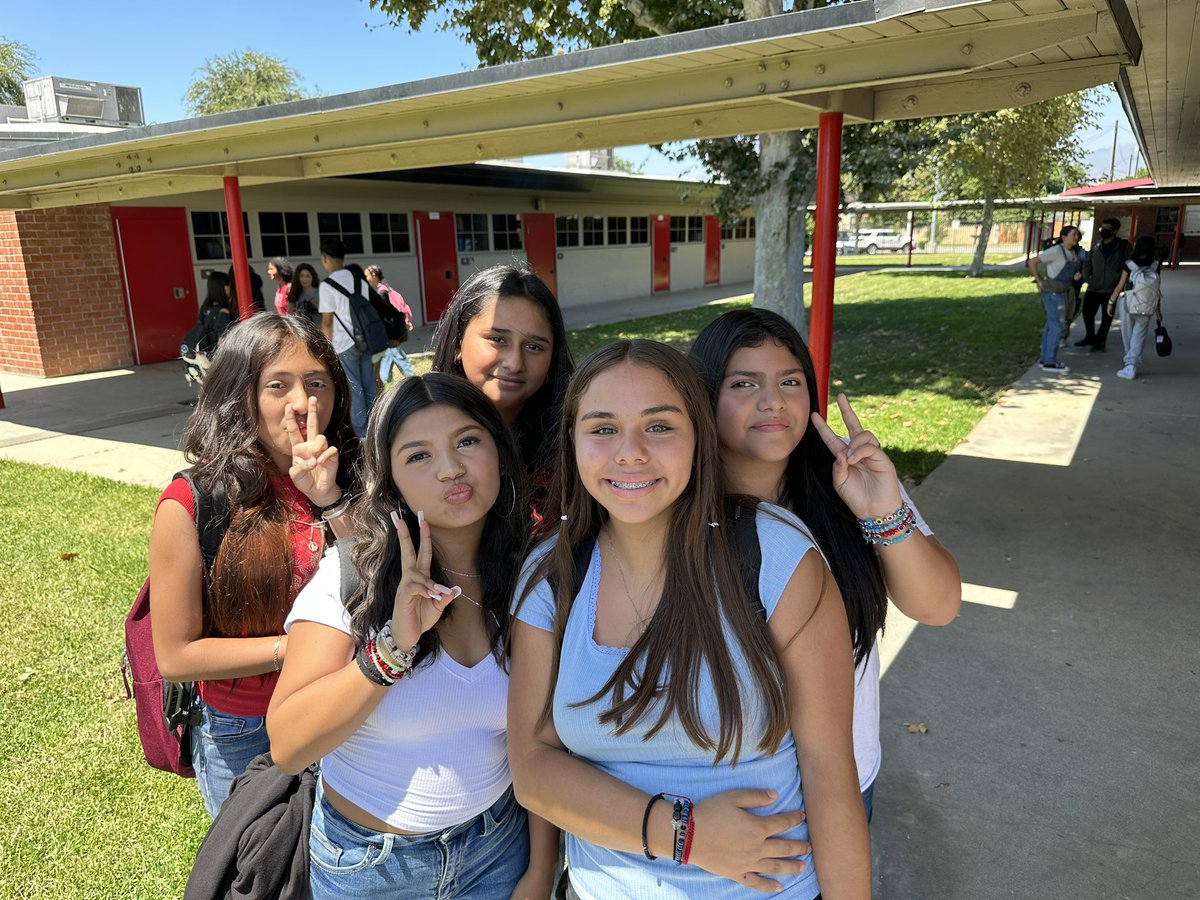 WalnutGroveInt's tweet photo. It is great to be back! Happy first day of school! #walnutgrove #wgis #wgispride #hawkspirit #wcusd #firstdayofschool @WalnutGroveInt @WestCovinaUSD @MissBhakta https://t.co/6v7ASC0lmv