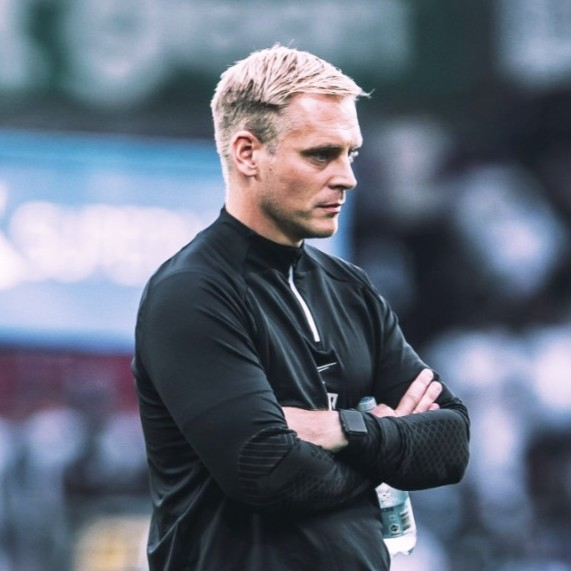 Johannes Hoff Thorup has taken FC Nordsjaelland to a new level since taking over as Head Coach in January. 

They are the best performing team in Denmark in xG in this period, and have won all three of their opening fixtures in the 2022/23 season!

VIDEO ANALYSIS THREAD 👇