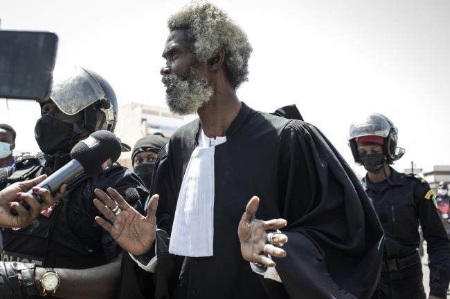 KiliFeuu's tweet photo. 📌🚨Me Ciré Clédor Ly : “Ousmane Sonko n’a pas recouvré ses esprits depuis hier” https://t.co/I8qPwGPsQx