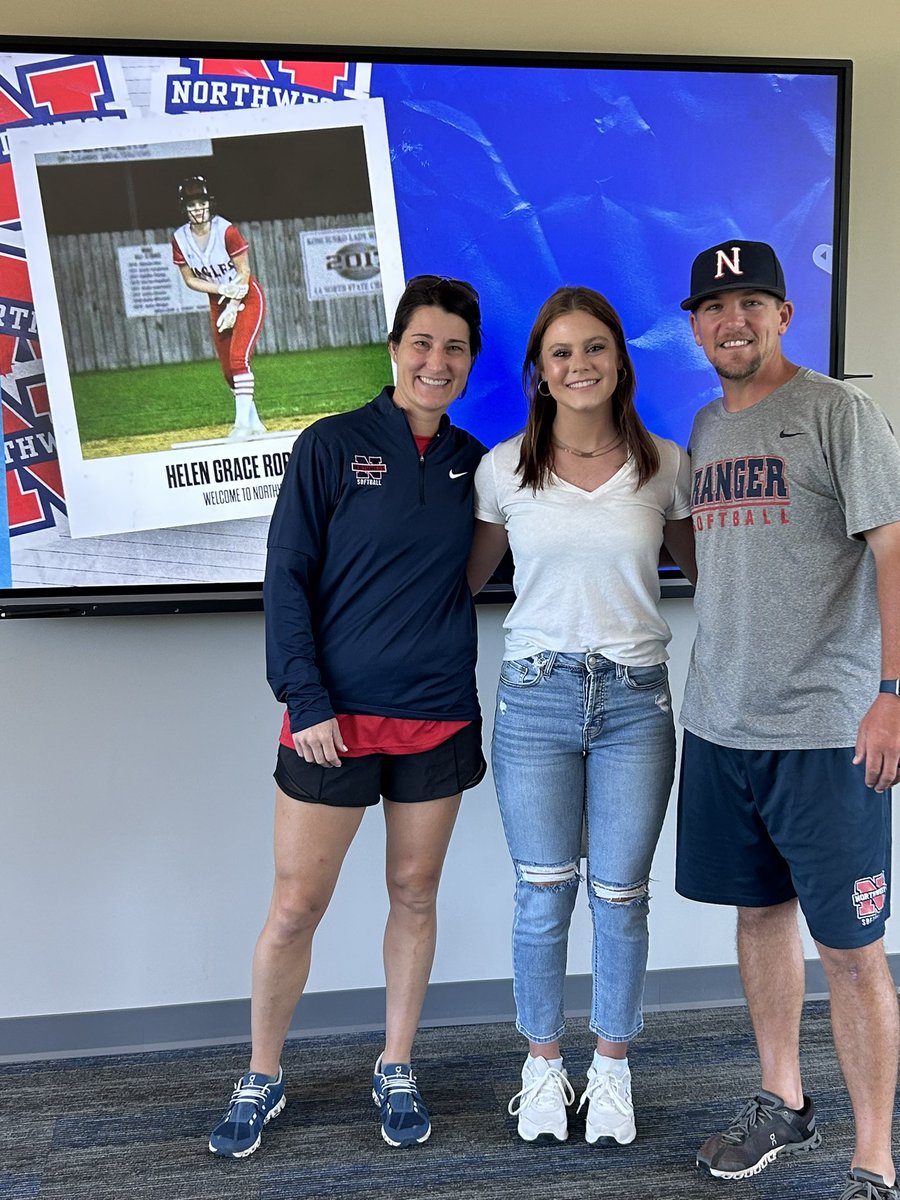 HelenGrace_4's tweet photo. Great visit today at @NWCCSoftball! Thank you @othercoachyoung @cbramlett18 for taking the time and showing me around campus, it was amazing! 
@BrianWe19349850 @FuryWeeks https://t.co/lIivZbfY0N