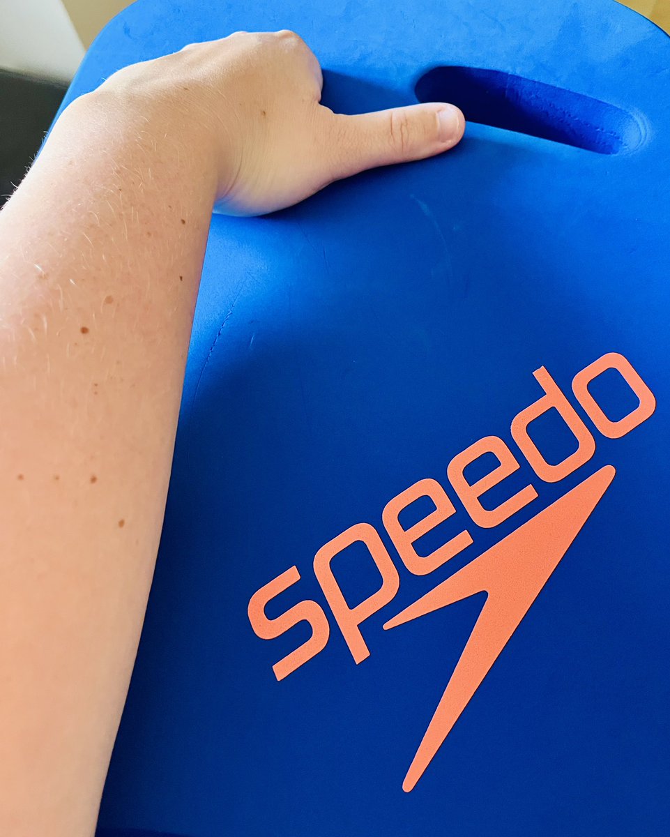 MelissaMorris__'s tweet image. A lovely refreshing swim today! 🏊‍♀️ 110 lengths completed (2.75km) 🙌🏻 Lots of kick board work for my core and sprints in front crawl. Feeling great and much fitter! 👌🏼😌  

#AHPsActive #WeActiveChallenge #OTstudent #StudentOT #swimming #selfcare #sprinting #frontcrawl #swimmer