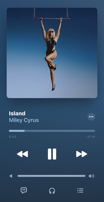 "I'm am stranded on an island 🏝️ or have I landed in paradise" -@MileyCyrus https://t.co/5L33ulcnoo<a href="/tag/neverforget"class="tags"><span>#neverforget</span></a>
