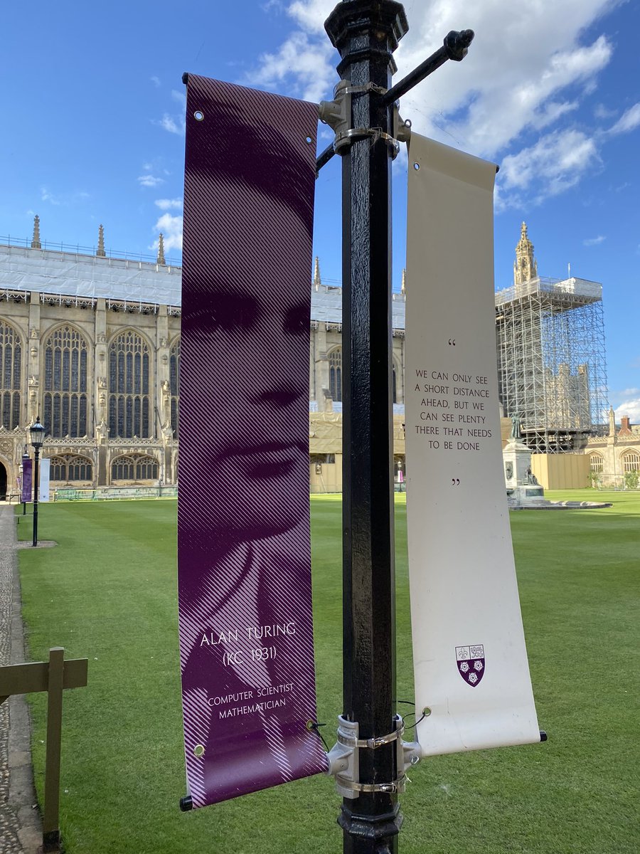 ninges's tweet photo. King's College in Cambridge is a godlike existence, producing countless famous and brilliant brains. https://t.co/gJZWr3bFXY