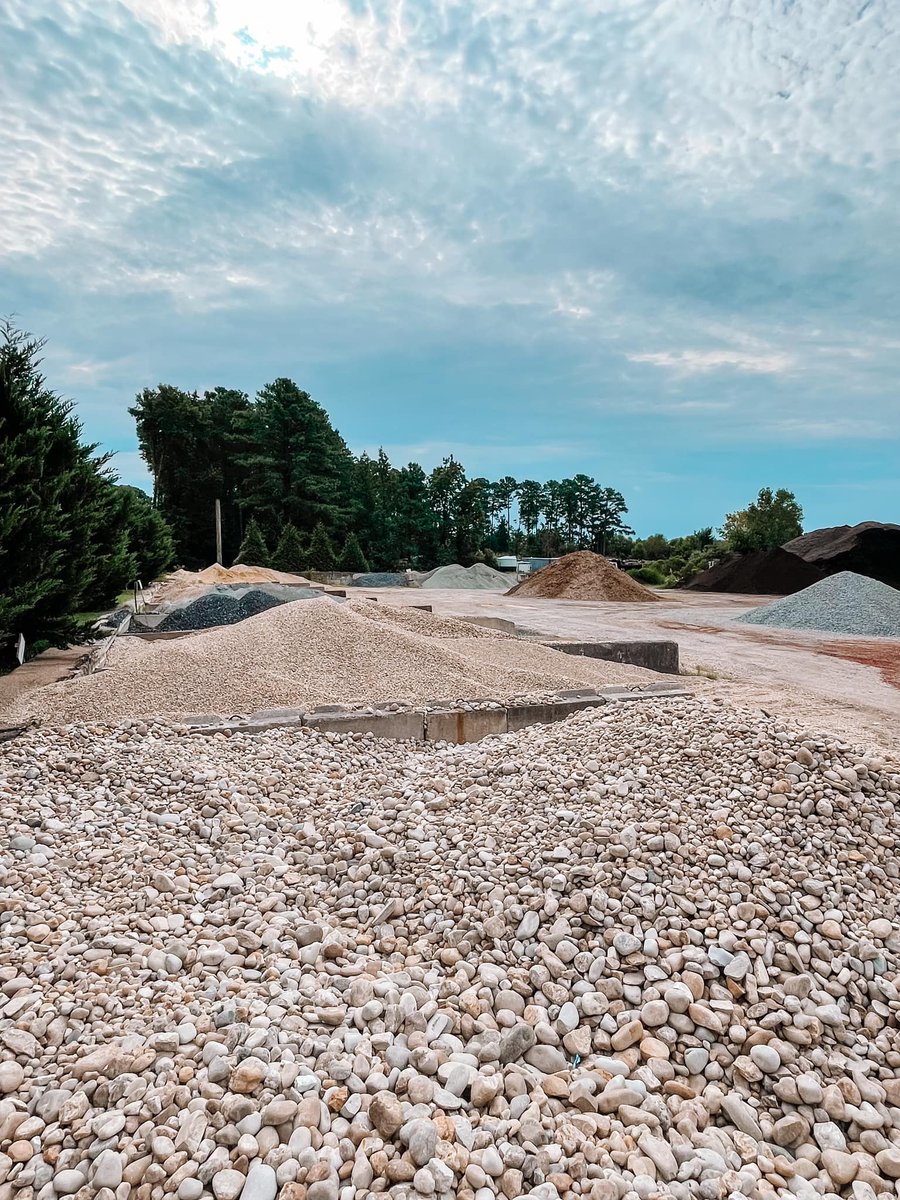 It is a gorgeous day at our location in Williamsburg! 

The Williamsburg Site is a Retail &amp; Manufacturing location. We screen our Topsoil on-site, as well as our Mulch.

Call or message us today
📷 20 Marclay Rd. Williamsburg, VA 23185 📷
📷 757. 229. 0434
