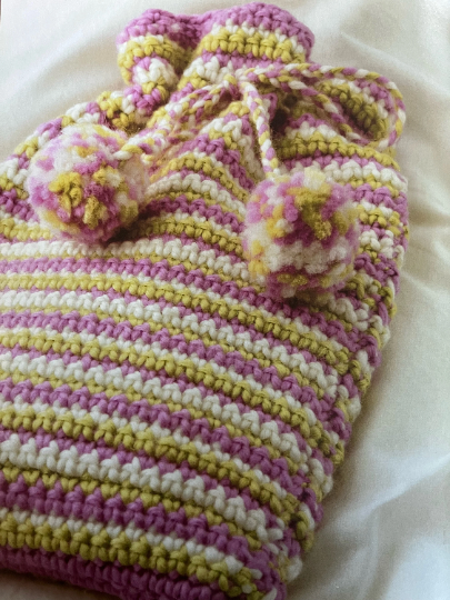 DDCrochetDesign's tweet image. Crochet Hot Water Bottle Cover Pattern 😊
Make this lovely cover as gifts for loved ones #Hotwater #bottlecover #giftideas #wintergift #gift #crochet #crochetgifts #handmadegifts #toasty #craftbizparty #womaninbizhour #MHHSBD dwcrochetpatterns.etsy.com/uk/listing/130…