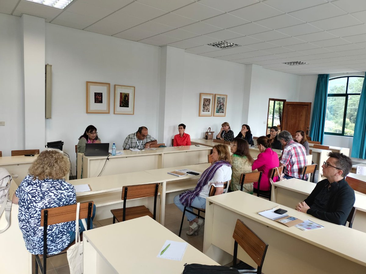 Participación del GID Prácticas Profesionales en el “XVII Symposium Internacional sobre el Prácticum y las Prácticas Externas:  La formación práctica de profesionales en el horizonte de los ODS” gidpip.hypotheses.org/5404 via <a href="/hypothesesorg/">Hypotheses</a> 
<a href="/IUEDUNED/">IUED — UNED</a> <a href="/EducacionUNED/">Facultad de Educación de la UNED</a>