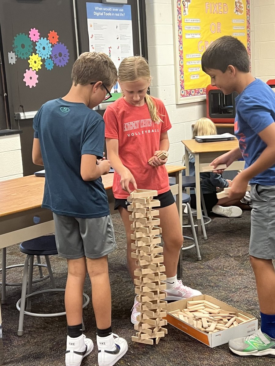 STEMft's tweet photo. Our first 5th grade design challenge was to build the tallest tower with KEVA planks https://t.co/ekQHgg07rH