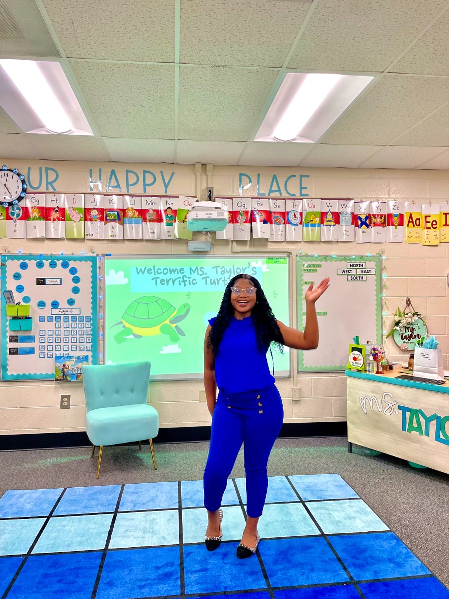 APECCenterCCSC's tweet photo. Good luck to all of our Fellows as they prepare to head to, or have already entered their classrooms for the school year! We can't wait to see what you accomplish this year! #teachereducation #firstdayofschool https://t.co/2tn4GIbXhP