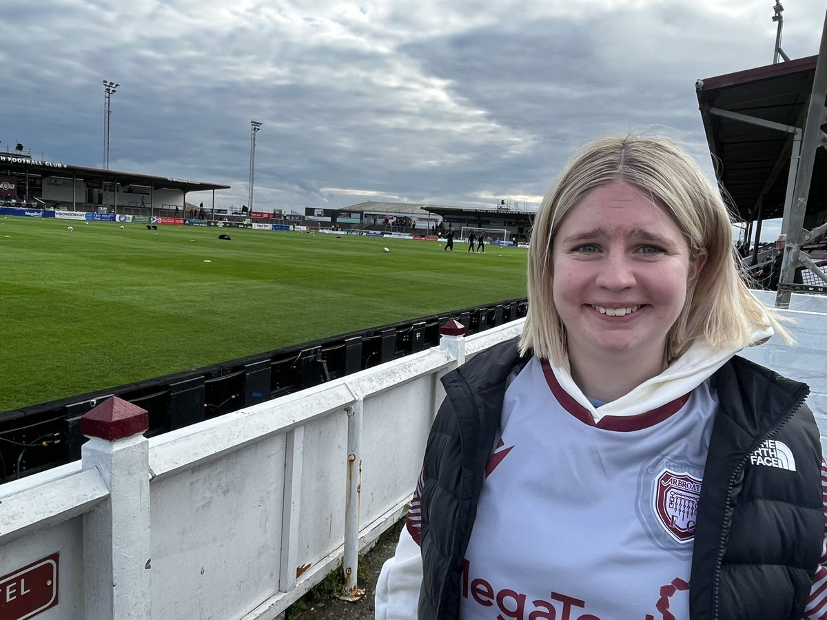 Alexgroundhop's tweet photo. Recent trip to Scotland , @ArbroathFC @dundeeunitedfc @officialdafc @HibernianFC , great visits lovely people amazing country!
Already looking to plan our next visit!!!
#groundhopping
#groundhopper https://t.co/vKEH7wQdJP