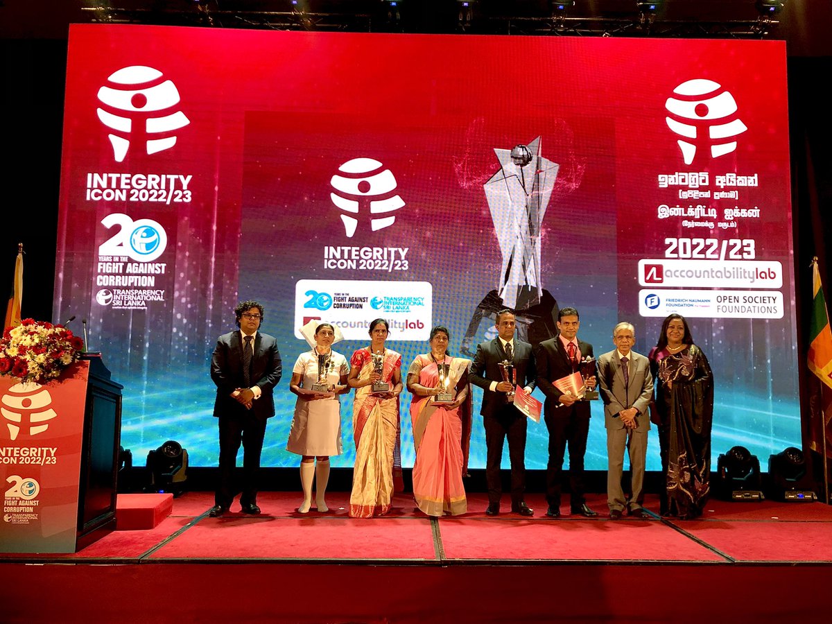 asu_ashmita's tweet photo. Congratulations and best wishes to the top 5 winners of #IntegrityIcon #Srilanka. We are eagerly waiting to see the impactful work you will undertake in your future. @AccountLab @IntegrityIcon @tisrilanka @blairglencorse @yinayan @NadishaniPerer2 https://t.co/eGsxb4MnAk