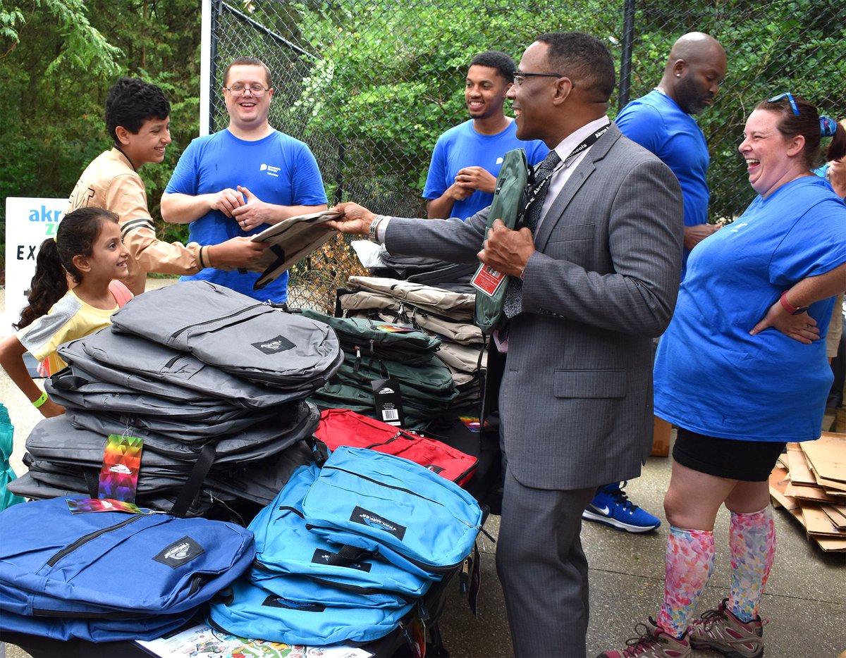 Thanks to our friends and partners <a href="/AkronZoo/">Akron Zoo</a> for love and support in another successful Backpack Adventure where our many partners get together to give kids a start on school.  New Supt. Dr. Michael Robinson loved passing the packs to our students.  <a href="/AkronPublic/">Akron Public Schools</a>