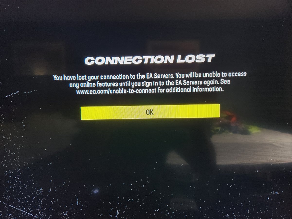 Chefrobert83's tweet photo. @EAHelp  how is it I'm online and still telling me that I can't, I thought you guys fixed this yesterday?! How is I pay $100 and I can't even play early? I believe that you should give ppl a portion of their money back that we couldn't play on the early release days https://t.co/rBBuKMGuOU