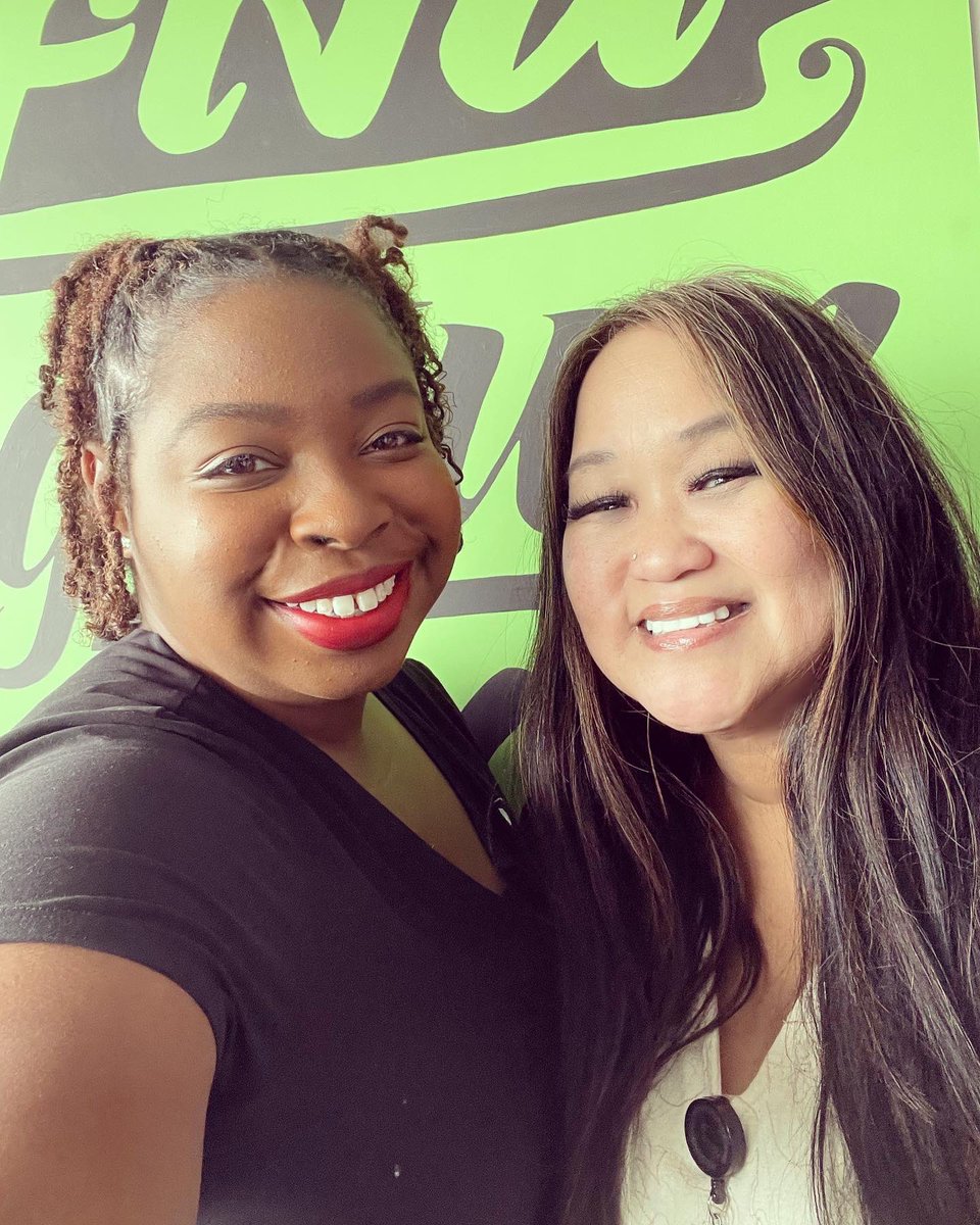 onefunnygook's tweet photo. In-studio this morning with Licensed Eyelash Technician, Godmother to 4 (going on 5) and Director of Operations at Lip Esteem… KiJana Jones. Also joining us was Professional MUA, and Founder/ Owner of Lip Esteem, LLC… Tameka Jones!
#livingloud #episode192 #interview #wfnu 🐸 https://t.co/uFLrrCx5cB