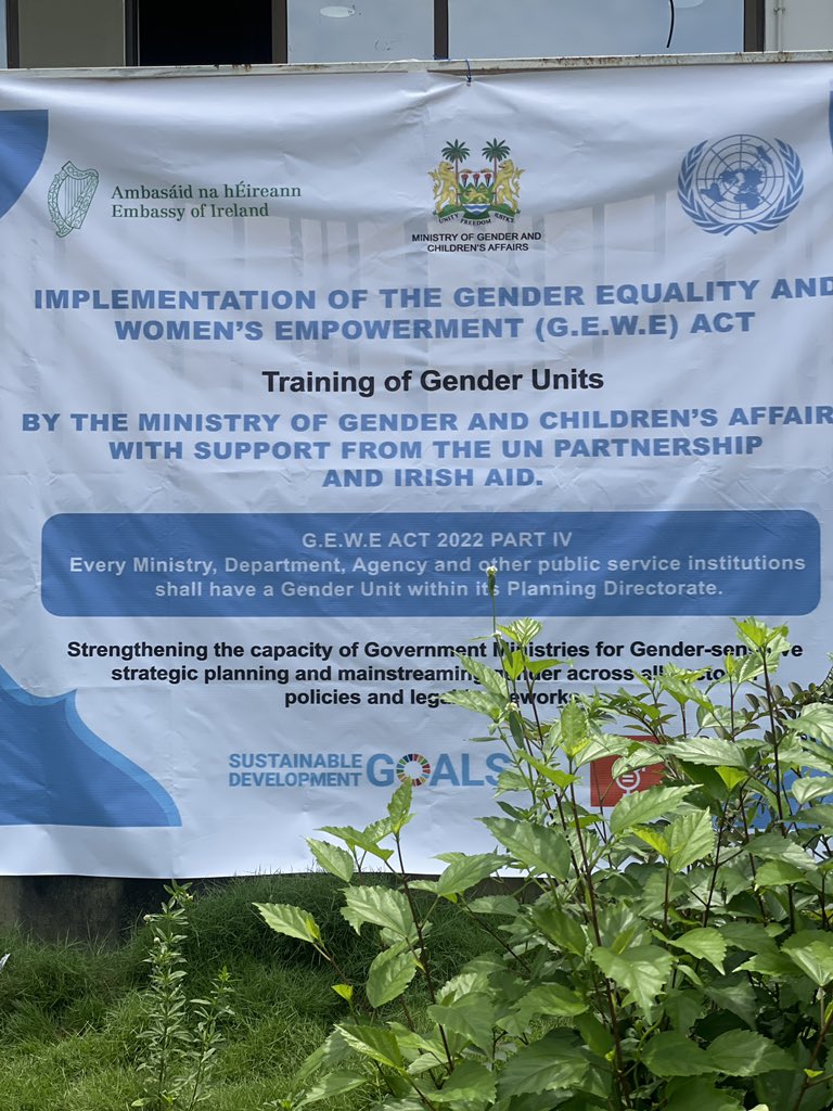 GbaoMariama's tweet photo. @UNWOMEN_SL supporting @MOGCA establish #GenderUnit in accordance to the #GEWE Act 2022. 3-days workshop for Government Ministries #Gender-sensitive strategic planning and @mainstreaming gender. With support from @UN partnership and @IrishAid. @SetchemeJ @baindumass @oaaigbe https://t.co/ToBel93Jom