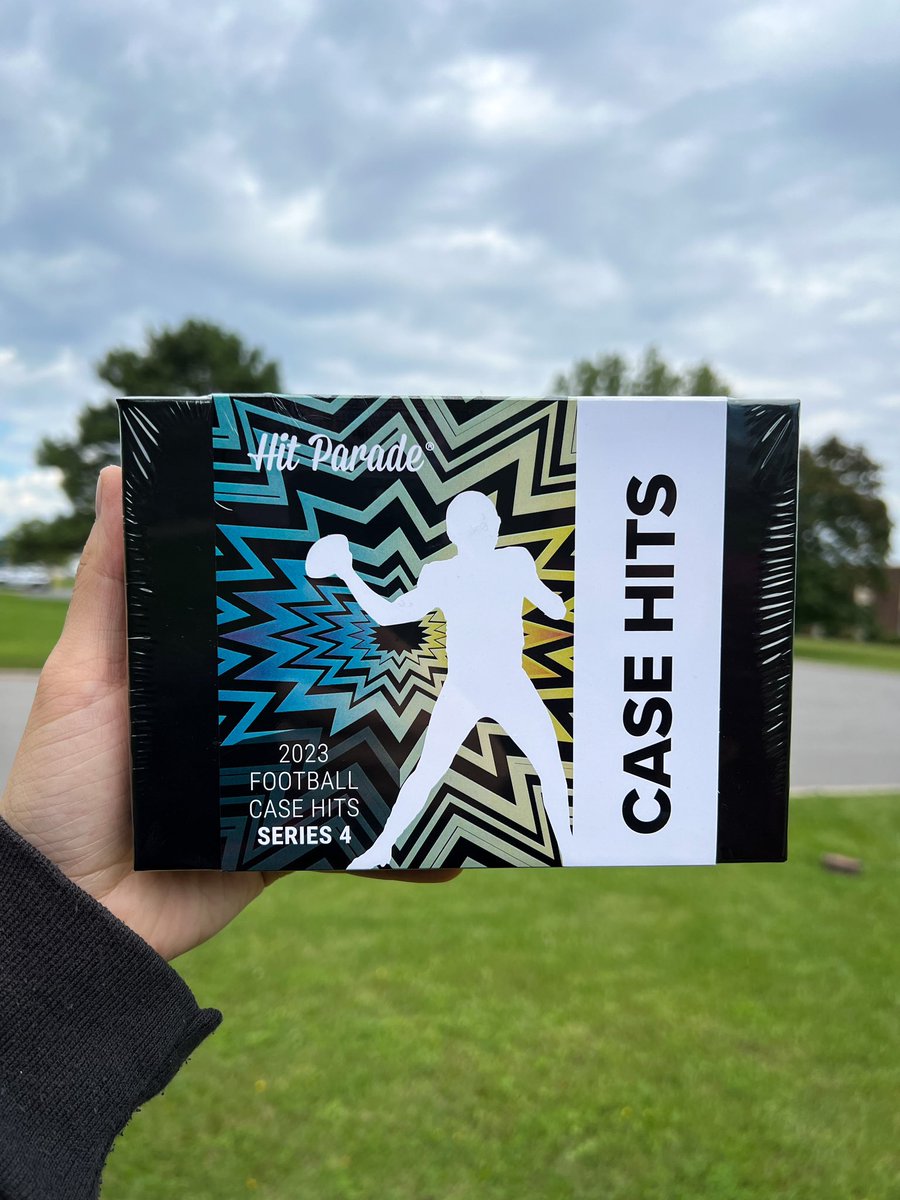 hpcollect's tweet photo. 🚨GIVEAWAY 🚨

We’re giving away this box of Case Hits football for FREE 🤩

To enter:
• RT this tweet
• Reply who you think will win the Super Bowl 👀 https://t.co/X6g9s0Zy8C