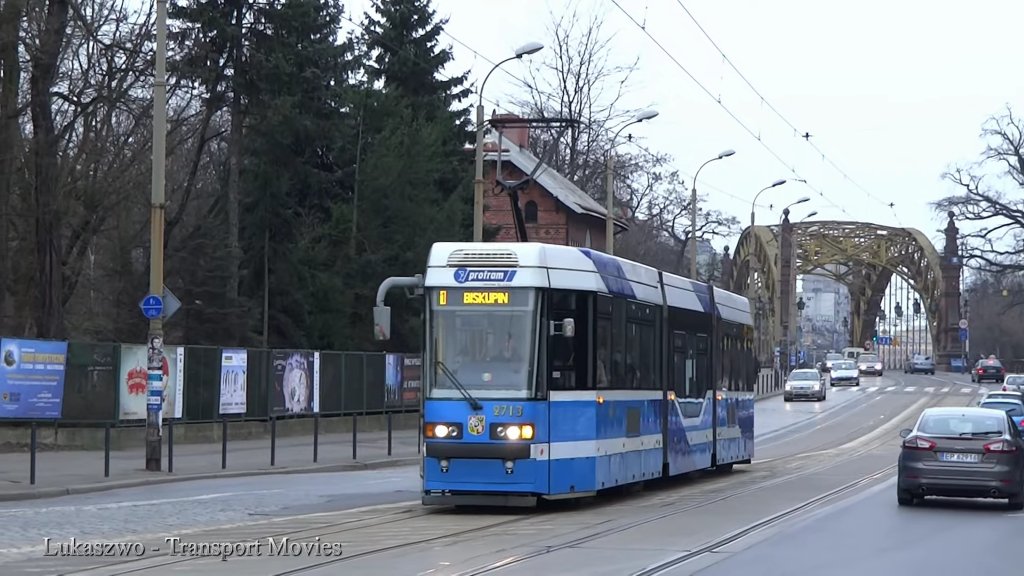 lukaszwo's tweet photo. Nowe filmy - luty 2023. Trolejbusy Ikarus i Solaris w Budapeszcie i kilka wrocławskich tramwajów.
https://t.co/WuogdAvNFk
#trolejbusy #Ikarus #Budapeszt #tramwaje #MPKWrocław #Solaris #Modertrans https://t.co/lcrYmuxHQu
